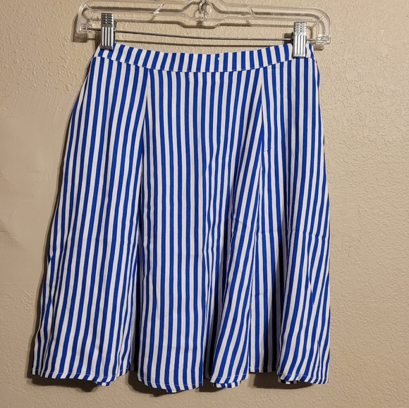 GB Girls Blue & White Striped Skirt - Picture 2 of 11